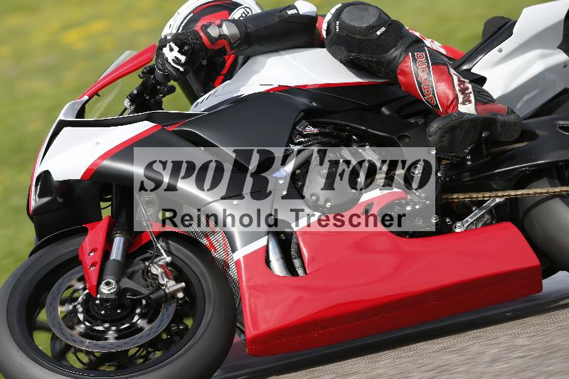 Archiv-2025/53 16.09.2025 Track Day Domi Aegerter ADR/Gruppe rot/18